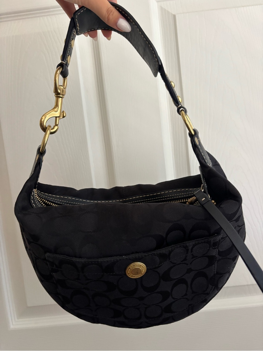 COACH Black Signature Hobo Shoulder Bag - Classic Women's Handbag